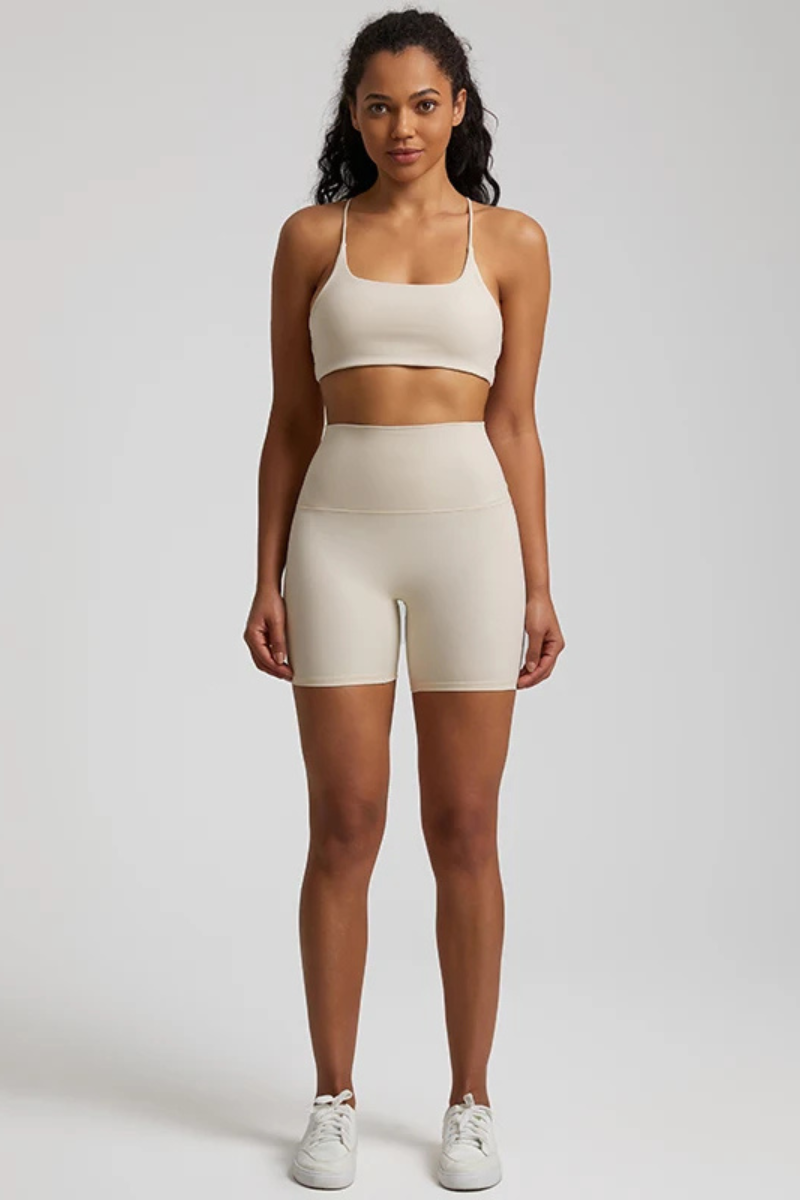 Ensemble Yoga Short Sensuel